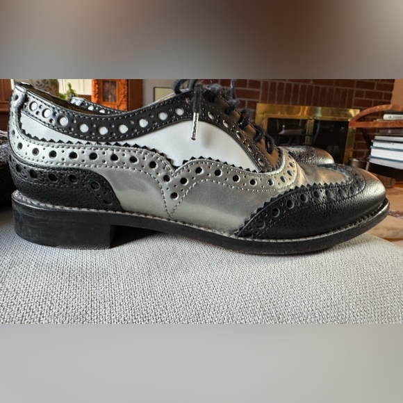 Classic Black and silver women's Brogues - Picture 5 of 6